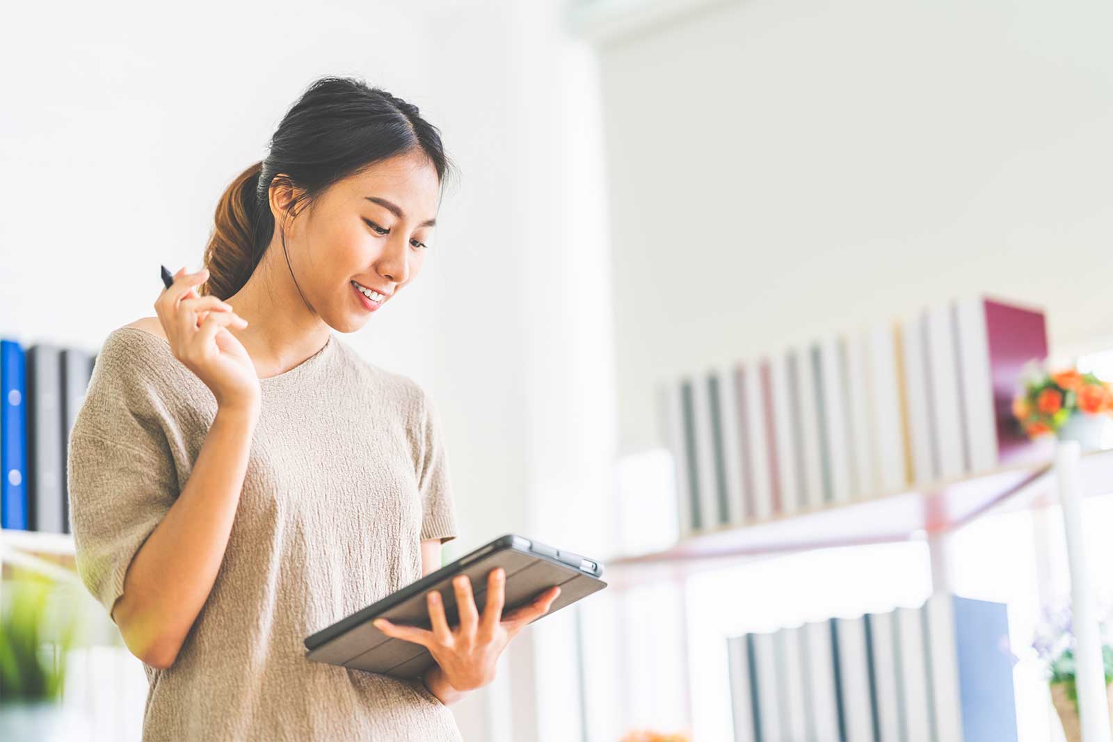 Đến tuổi trung niên mới bắt đầu lo tiền: Vì sao chúng ta thường "tỉnh ngộ tài chính" quá muộn? - Ảnh 2. Đến tuổi trung niên mới bắt đầu lo tiền: Vì sao chúng ta thường "tỉnh ngộ tài chính" quá muộn? - Ảnh 2.