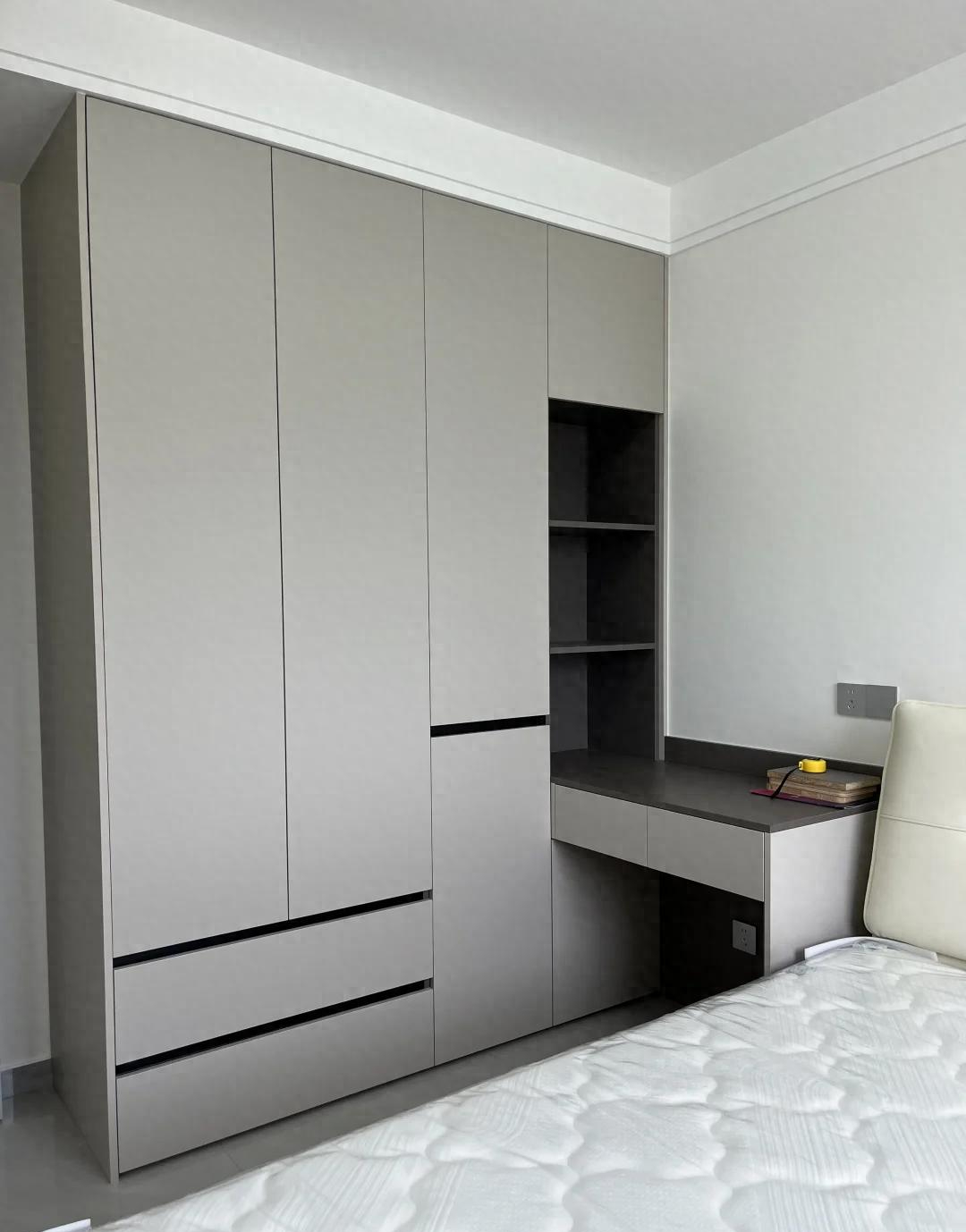 Tủ quần áo truyền thống dần biến mất khỏi phòng ngủ: Nhều người chuyển sang 3 cách này vì tiện hơn, đẹp hơn và rẻ một nửa - Ảnh 1. Tủ quần áo truyền thống dần biến mất khỏi phòng ngủ: Nhều người chuyển sang 3 cách này vì tiện hơn, đẹp hơn và rẻ một nửa - Ảnh 1.