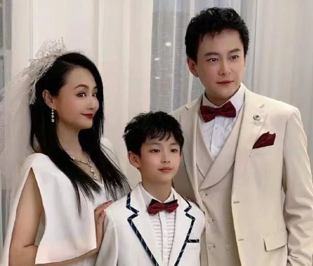 Nữ thần tuổi thơ phát hiện mắc ung thư, khóc thút thít trên sóng livestream vì 1 lí do - Ảnh 4. Nữ thần tuổi thơ phát hiện mắc ung thư, khóc thút thít trên sóng livestream vì 1 lí do - Ảnh 4.
