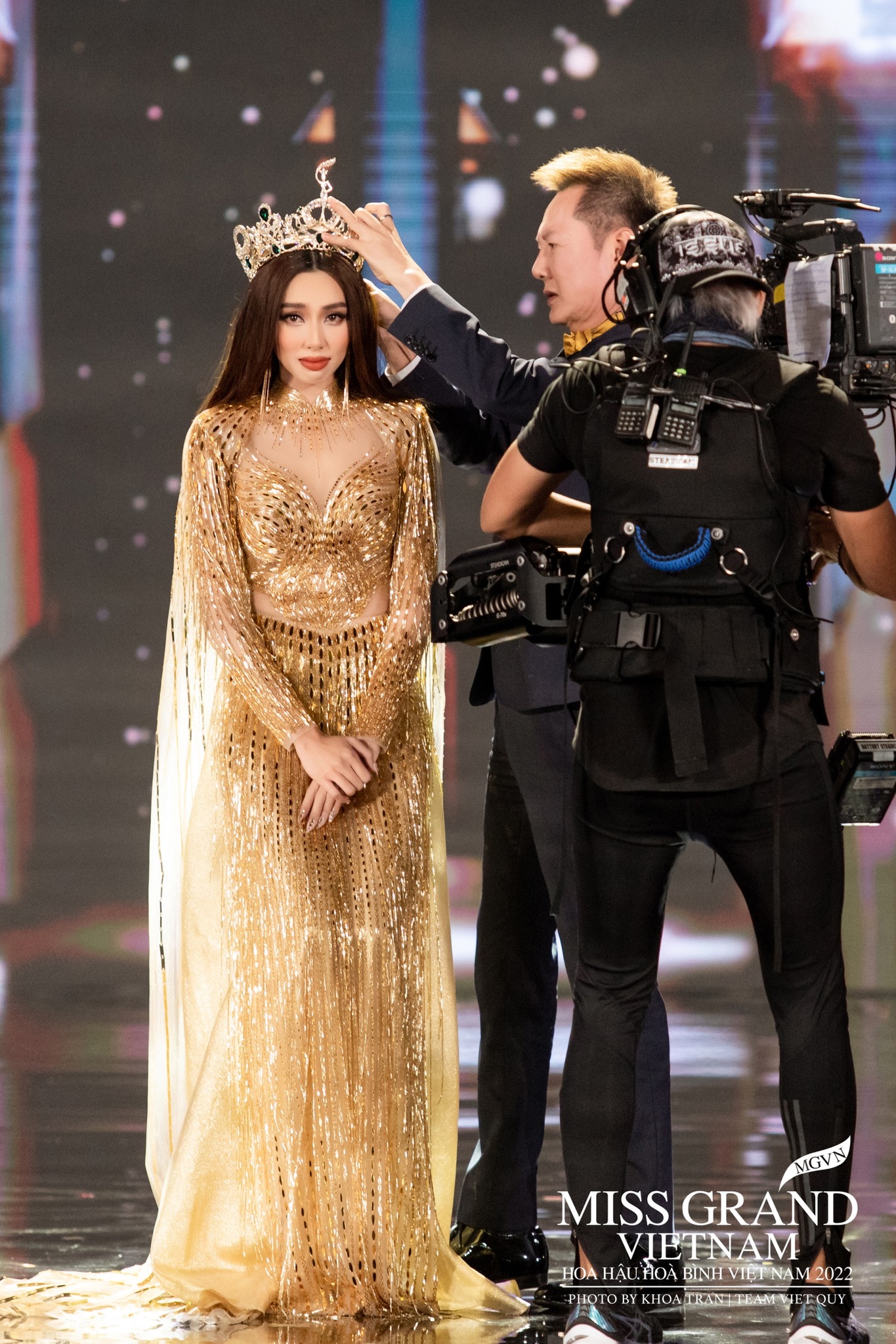 thuy-tien-ao-dai-6-6734-17479032353971025336279-1747967323486-1747967323643998682119.jpg