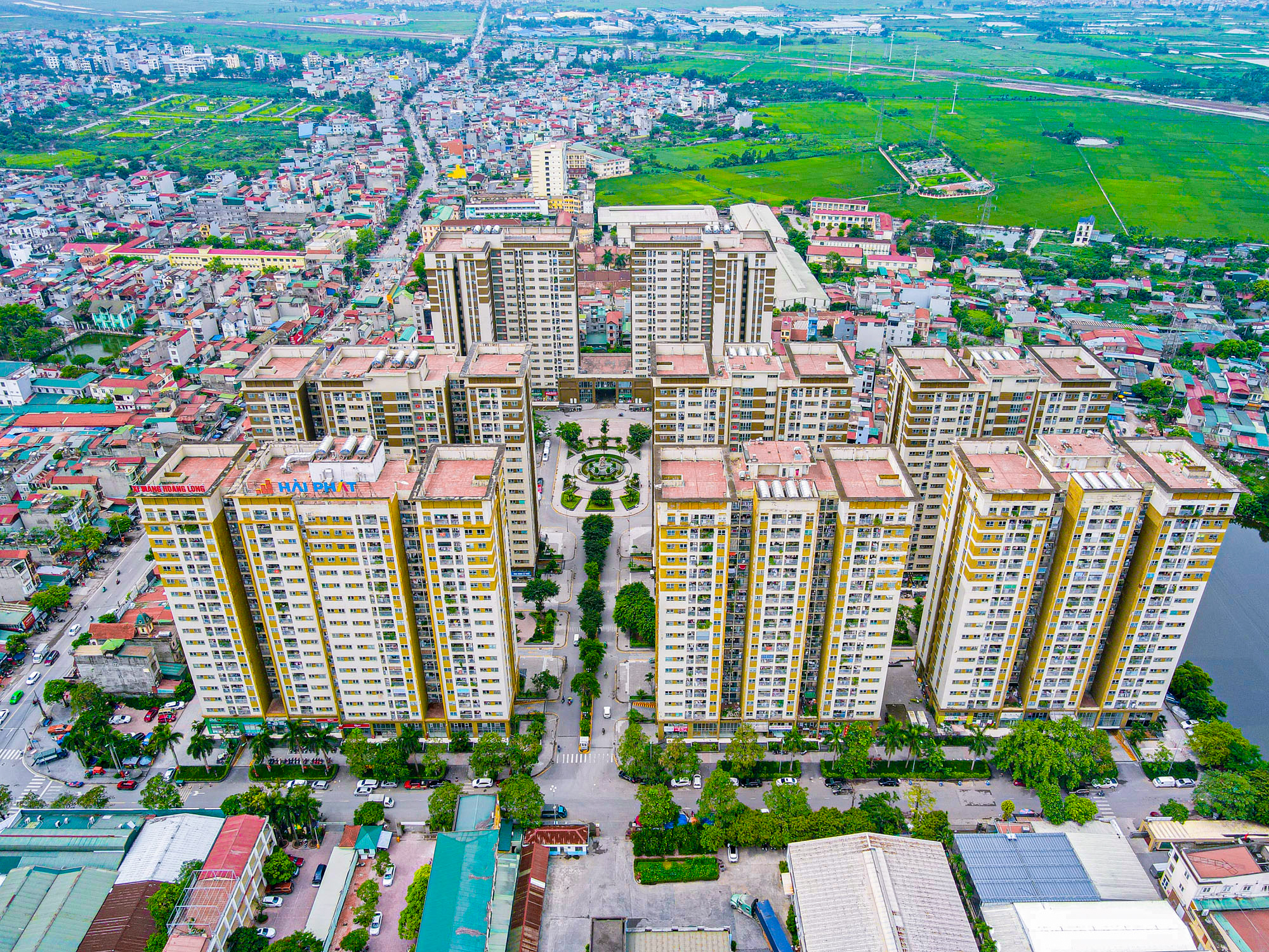 Khu nhà nằm gần đường lớn, trường đại học, ga tàu điện có giá bán chưa đến 14 triệu đồng/m2 ở Hà Nội - Ảnh 2. Khu nhà nằm gần đường lớn, trường đại học, ga tàu điện có giá bán chưa đến 14 triệu đồng/m2 ở Hà Nội - Ảnh 2.