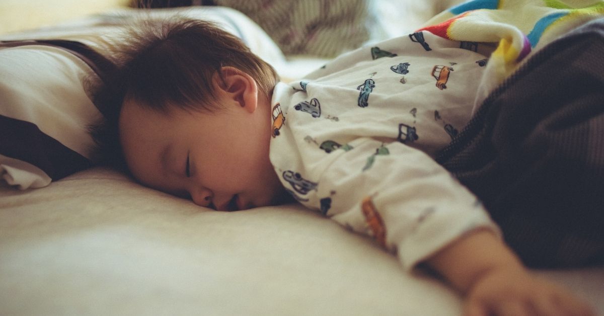 Bé ngủ xuyên đêm sau khi mẹ Hà Nội thay đổi 1 điều nhỏ, đến chuyên gia cũng bất ngờ- Ảnh 2. Bé ngủ xuyên đêm sau khi mẹ Hà Nội thay đổi 1 điều nhỏ, đến chuyên gia cũng bất ngờ- Ảnh 2.