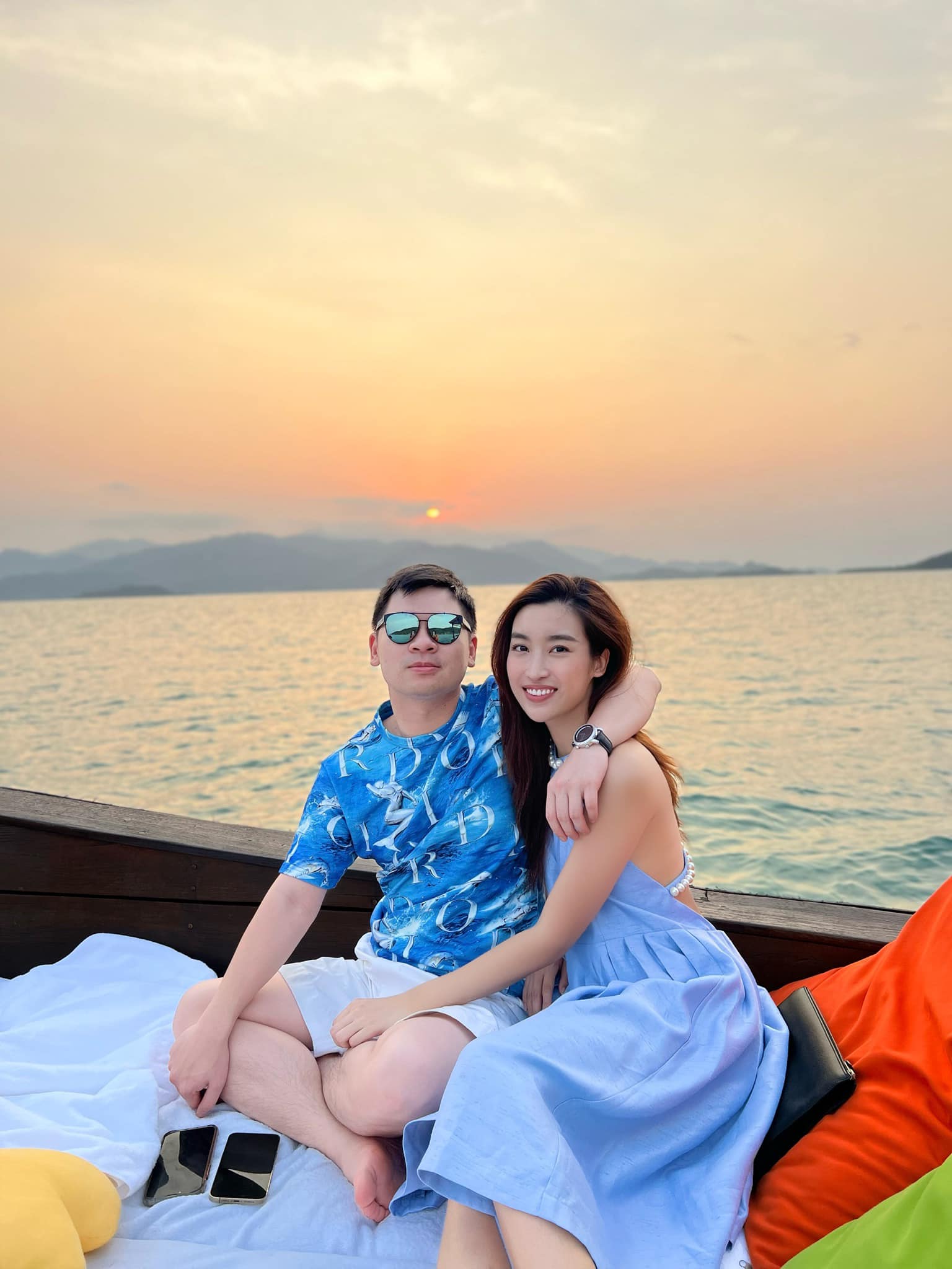 2 thiếu gia nhà bầu Hiển: Anh làm 2 thiếu gia nhà bầu Hiển: Anh làm