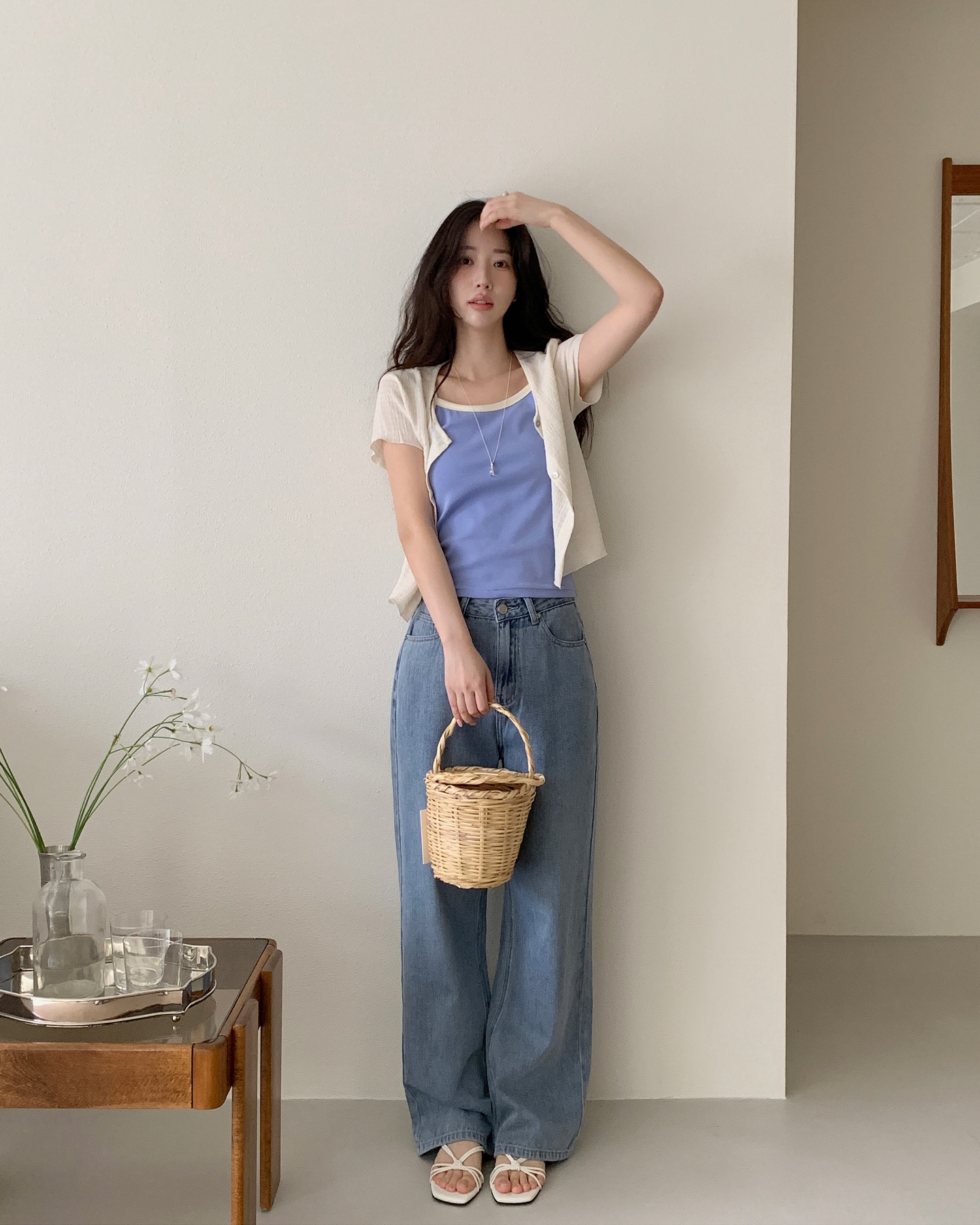 10 cách diện đồ màu sắc rất sang trọng, giúp chị em đi đâu cũng là tâm điểm mặc đẹp - Ảnh 5. 10 cách diện đồ màu sắc rất sang trọng, giúp chị em đi đâu cũng là tâm điểm mặc đẹp - Ảnh 5.