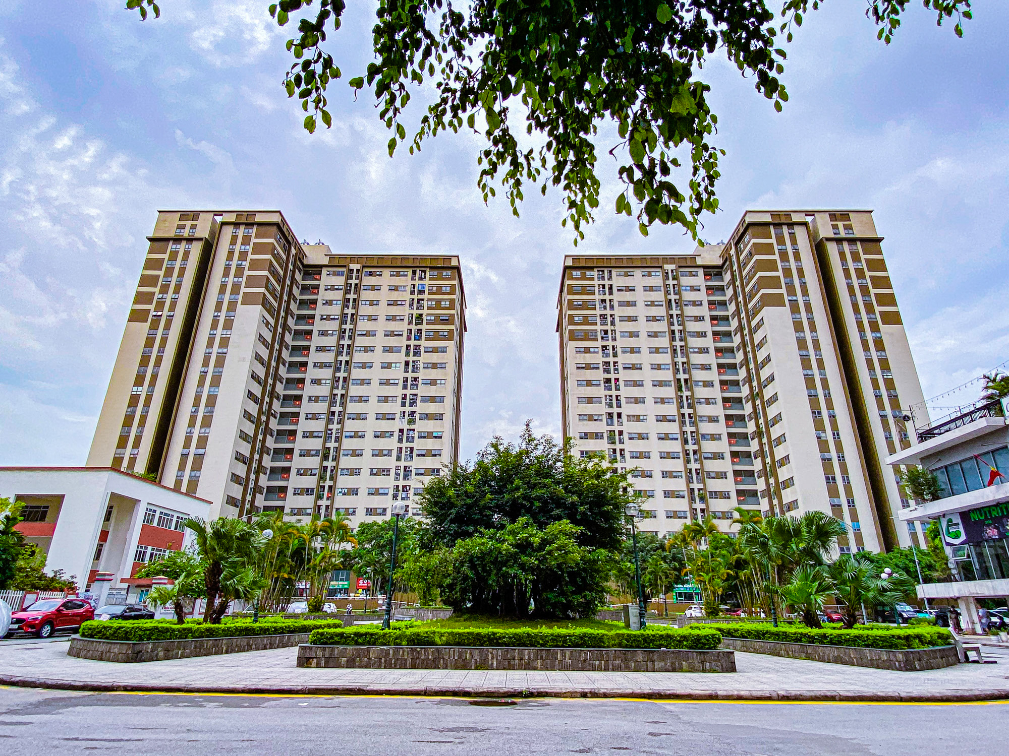 Khu nhà nằm gần đường lớn, trường đại học, ga tàu điện có giá bán chưa đến 14 triệu đồng/m2 ở Hà Nội - Ảnh 6. Khu nhà nằm gần đường lớn, trường đại học, ga tàu điện có giá bán chưa đến 14 triệu đồng/m2 ở Hà Nội - Ảnh 6.