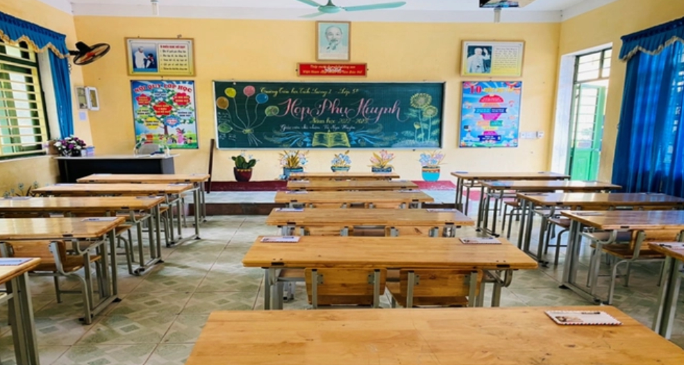 Kể chuyện "nhường" phần thưởng cuối năm học, bà mẹ gây tranh cãi dữ dội: Quan điểm giáo dục khác biệt hay tự cô lập con? - Ảnh 1. Kể chuyện "nhường" phần thưởng cuối năm học, bà mẹ gây tranh cãi dữ dội: Quan điểm giáo dục khác biệt hay tự cô lập con? - Ảnh 1.