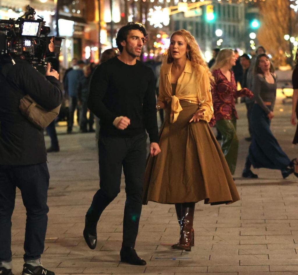 Bị "chị em nối khố" Blake Lively lợi dụng ké fame, Taylor Swift và bạn trai quyết định "cạch mặt"? - Ảnh 4. Bị "chị em nối khố" Blake Lively lợi dụng ké fame, Taylor Swift và bạn trai quyết định "cạch mặt"? - Ảnh 4.