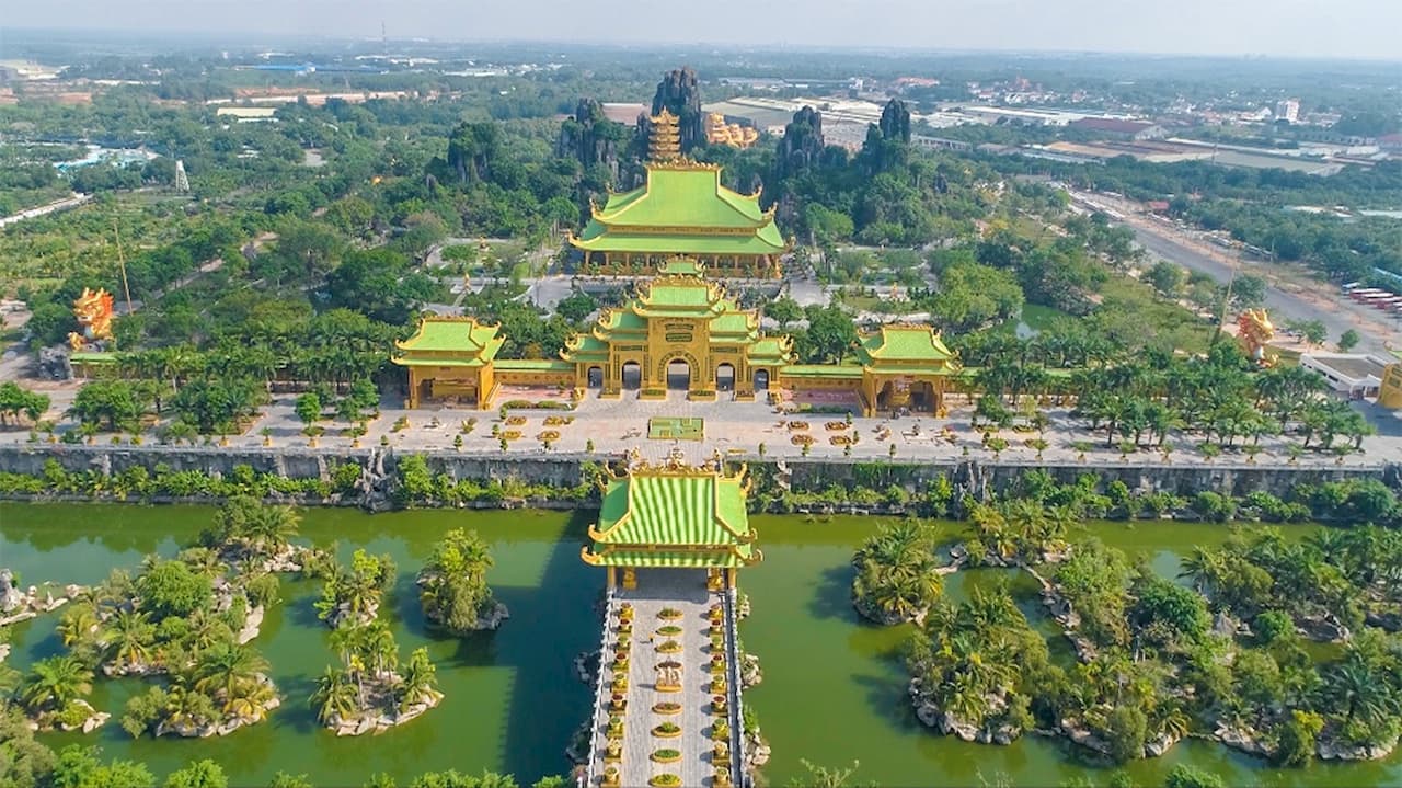 Khu du lịch 6.000 tỷ lớn nhất Đông Nam Á của vợ chồng bà Nguyễn Phương Hằng tiếp tục "chơi lớn"- Ảnh 1. Khu du lịch 6.000 tỷ lớn nhất Đông Nam Á của vợ chồng bà Nguyễn Phương Hằng tiếp tục "chơi lớn"- Ảnh 1.