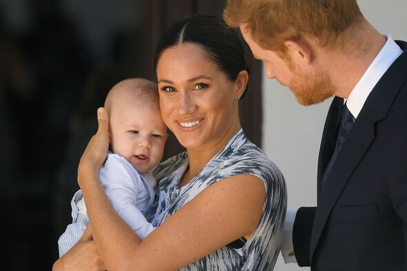 Vì sao Harry và Meghan có thể cân nhắc rời khỏi biệt thự triệu đô ở Mỹ vào thời điểm này?- Ảnh 2. Vì sao Harry và Meghan có thể cân nhắc rời khỏi biệt thự triệu đô ở Mỹ vào thời điểm này?- Ảnh 2.