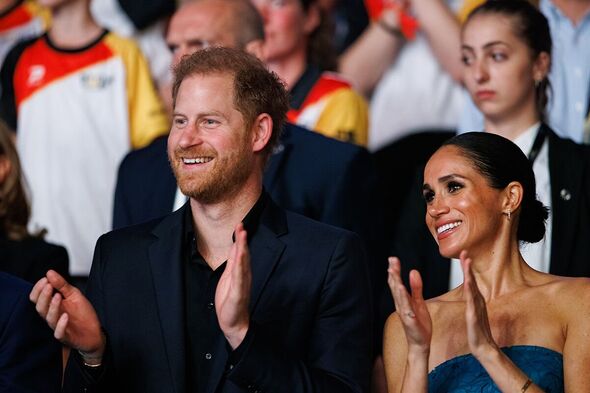 Vì sao Harry và Meghan có thể cân nhắc rời khỏi biệt thự triệu đô ở Mỹ vào thời điểm này?- Ảnh 1. Vì sao Harry và Meghan có thể cân nhắc rời khỏi biệt thự triệu đô ở Mỹ vào thời điểm này?- Ảnh 1.