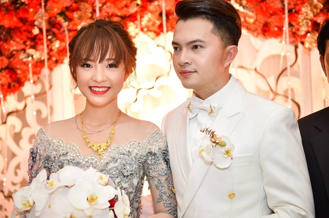 Sao nam Vbiz kết hôn bí mật với bạn gái ngoài ngành, đáp trả căng đét tin đồn lấy vợ để che đậy giới tính- Ảnh 3. Sao nam Vbiz kết hôn bí mật với bạn gái ngoài ngành, đáp trả căng đét tin đồn lấy vợ để che đậy giới tính- Ảnh 3.