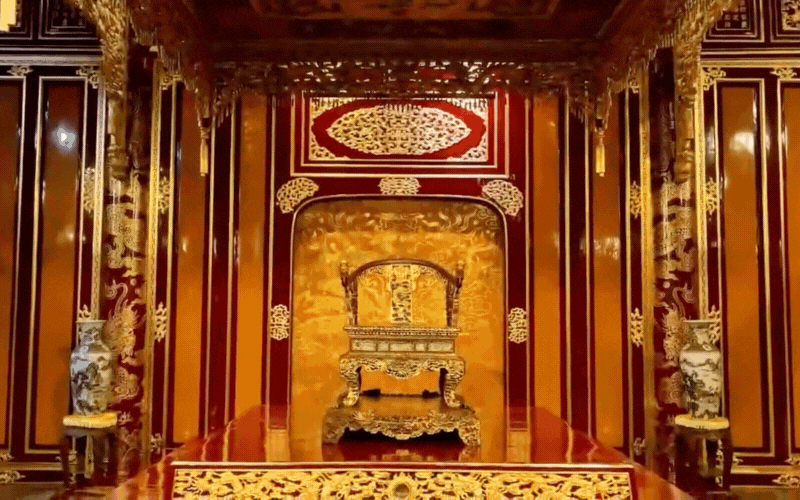 dien-thai-hoa-ngai-vang-trieu-nguyen-2-17481906579122093562008.gif