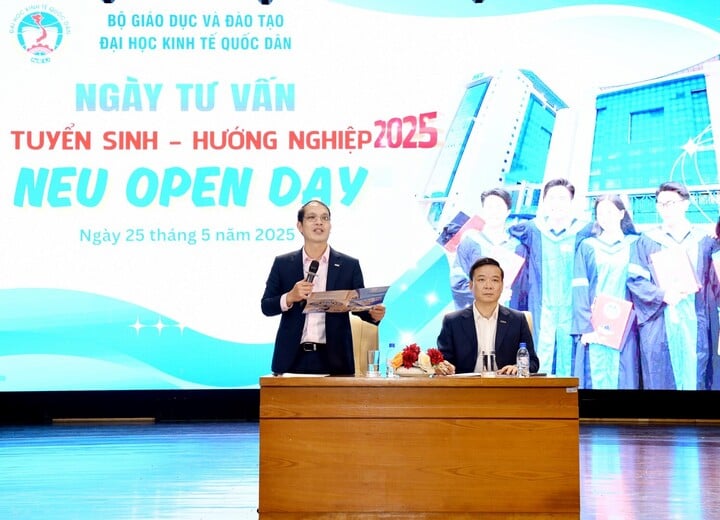 Sinh viên trúng tuyển nhờ đánh giá năng lực học tốt hơn nhóm đỗ bằng điểm THPT - Ảnh 1. Sinh viên trúng tuyển nhờ đánh giá năng lực học tốt hơn nhóm đỗ bằng điểm THPT - Ảnh 1.