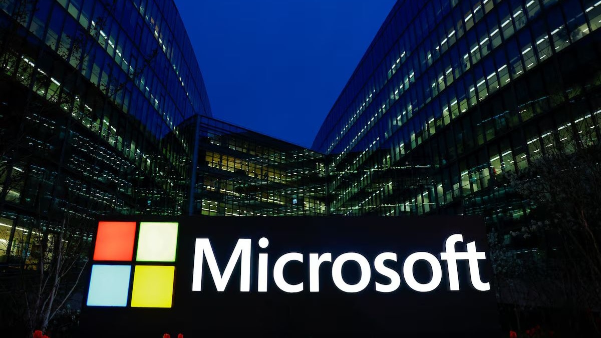 Câu chuyện đau lòng: Kỹ sư Microsoft 25 năm tuổi nghề bị sa thải bởi thuật toán vào đúng ngày sinh nhật - Ảnh 1. Câu chuyện đau lòng: Kỹ sư Microsoft 25 năm tuổi nghề bị sa thải bởi thuật toán vào đúng ngày sinh nhật - Ảnh 1.