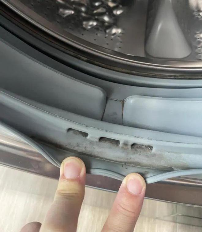 Cảnh báo: Trong nhà có 6 món đồ Cảnh báo: Trong nhà có 6 món đồ
