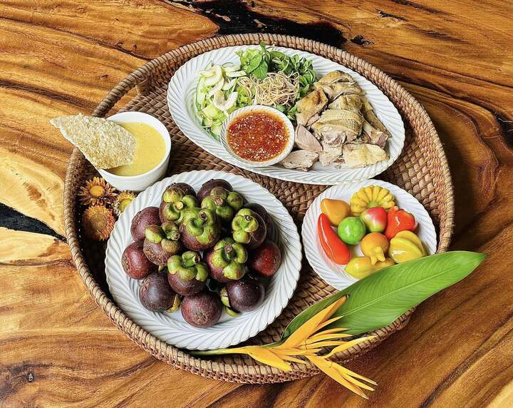Chị em đua nhau khoe mâm cúng Tết Đoan ngọ đẹp và công phu - Ảnh 16. Chị em đua nhau khoe mâm cúng Tết Đoan ngọ đẹp và công phu - Ảnh 16.