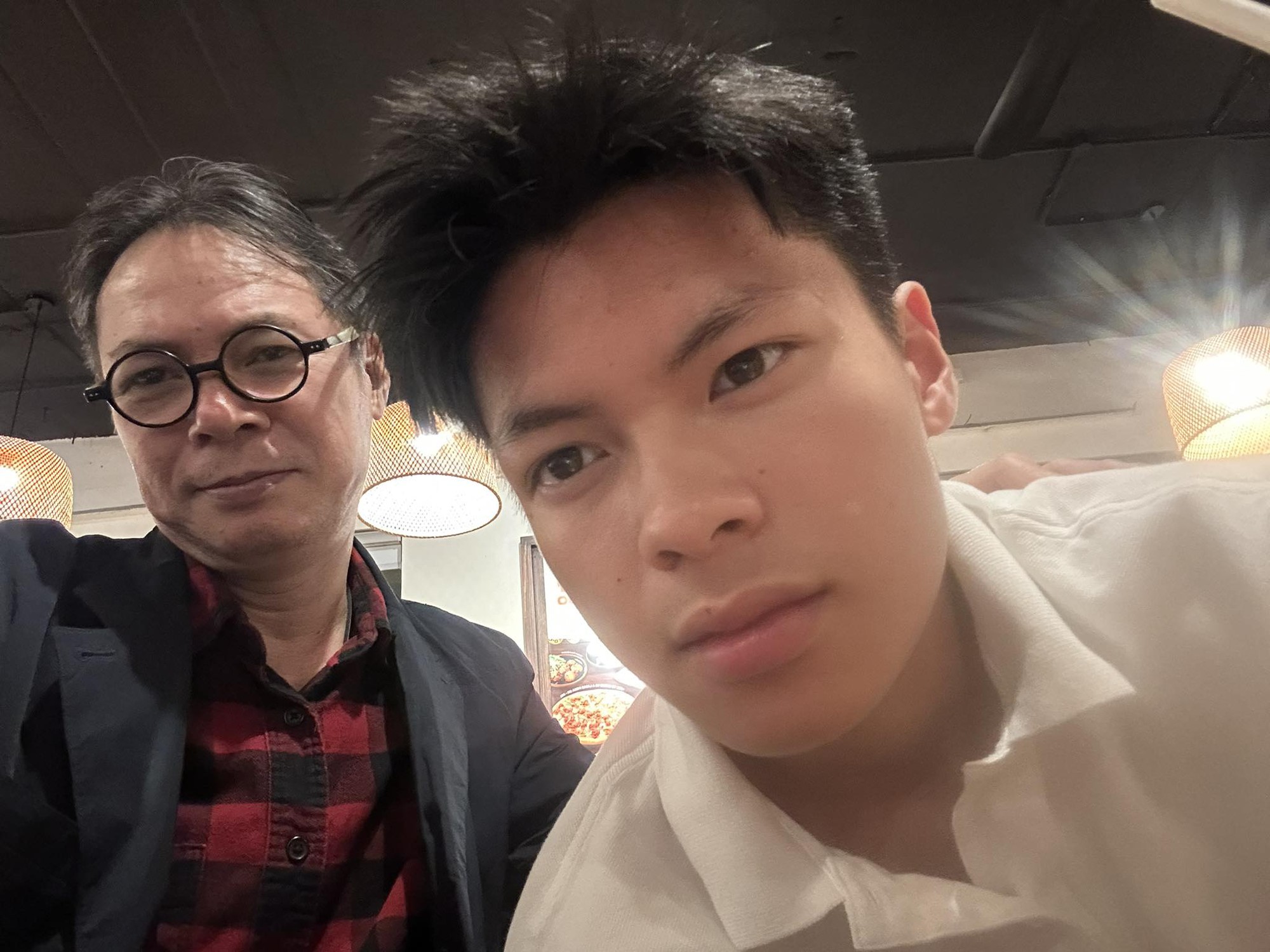 Sao nhí Bố Ơi Mình Đi Đâu Thế bị bố "bóc phốt" mồm leo lẻo, nhưng dân tình chỉ thấy học giỏi và cực đẹp trai- Ảnh 4. Sao nhí Bố Ơi Mình Đi Đâu Thế bị bố "bóc phốt" mồm leo lẻo, nhưng dân tình chỉ thấy học giỏi và cực đẹp trai- Ảnh 4.