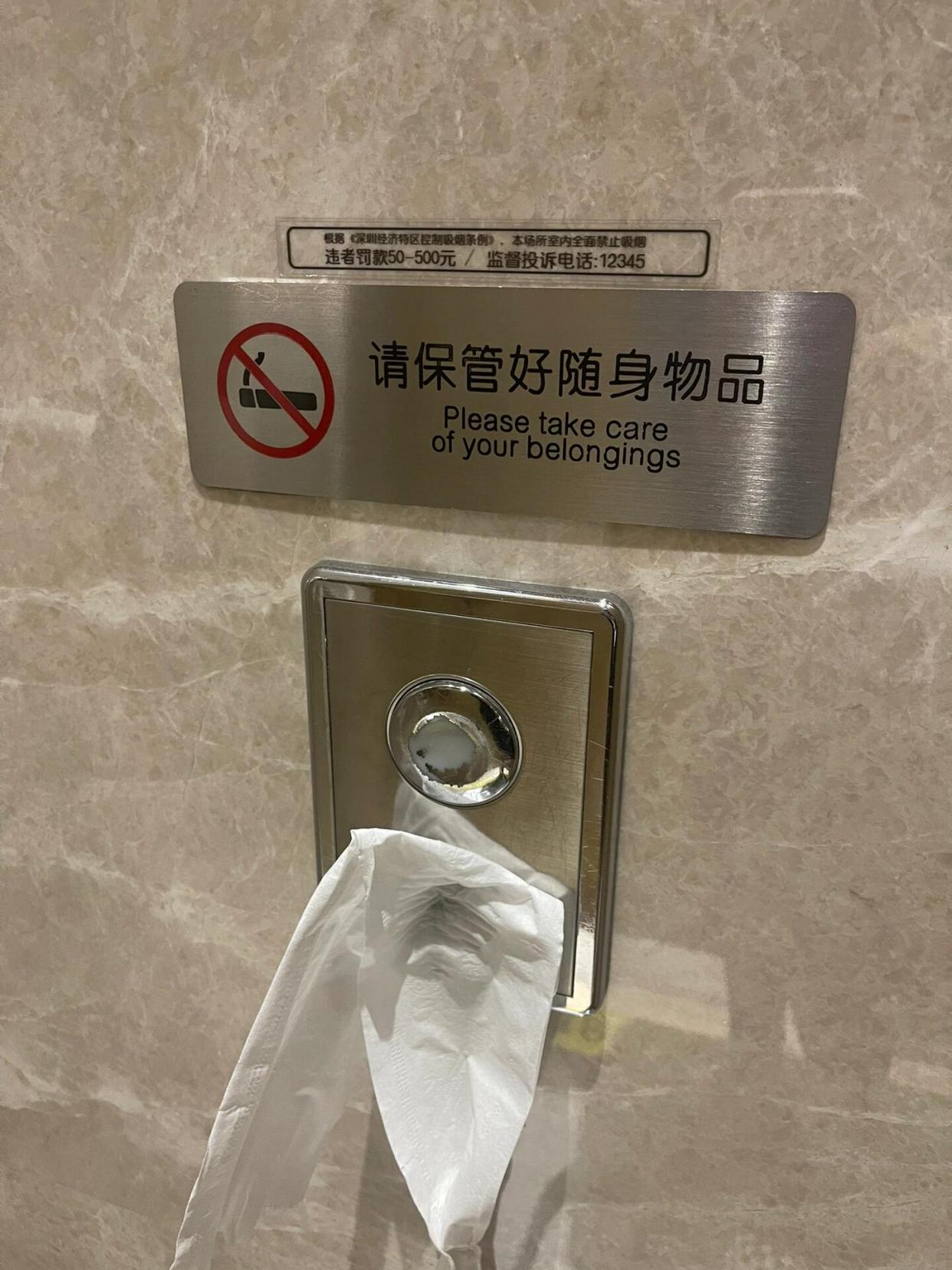 Xả bồn cầu đừng bao giờ làm 5 điều này: Nhiều người  vẫn làm sai- Ảnh 4. Xả bồn cầu đừng bao giờ làm 5 điều này: Nhiều người  vẫn làm sai- Ảnh 4.