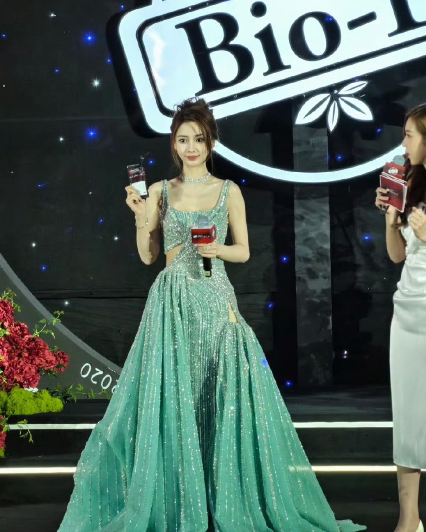 angelababy0228272025-05-25t125629000z16-17482280067601273220689-1748236328114-17482363282051095638103-1748245159167-1748245159374304013511.jpg
