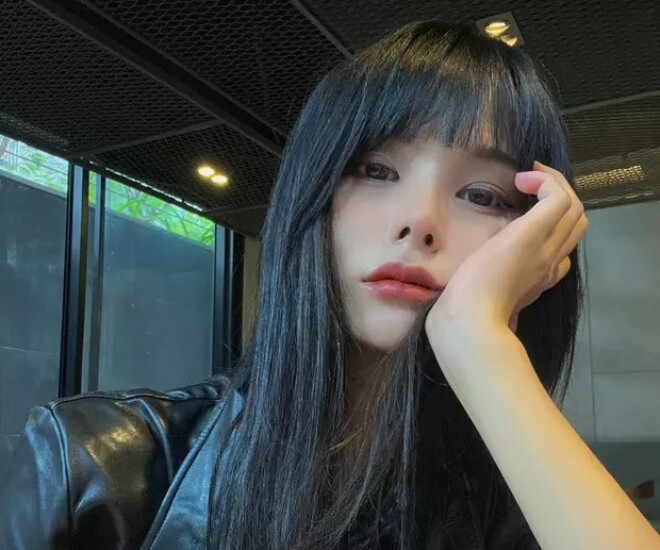Lim Feng đáp trả "phốt" đời tư hậu drama với Wren Evans, bất ngờ ẩn bài tố bạn trai ngoại tình- Ảnh 1. Lim Feng đáp trả "phốt" đời tư hậu drama với Wren Evans, bất ngờ ẩn bài tố bạn trai ngoại tình- Ảnh 1.