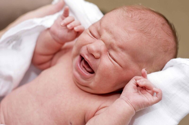 Trẻ 4 tháng tuổi bị Covid-19 khiến cha mẹ hoang mang mất ăn mất ngủ: Chăm sóc thế nào mới nhanh khỏi?- Ảnh 1. Trẻ 4 tháng tuổi bị Covid-19 khiến cha mẹ hoang mang mất ăn mất ngủ: Chăm sóc thế nào mới nhanh khỏi?- Ảnh 1.