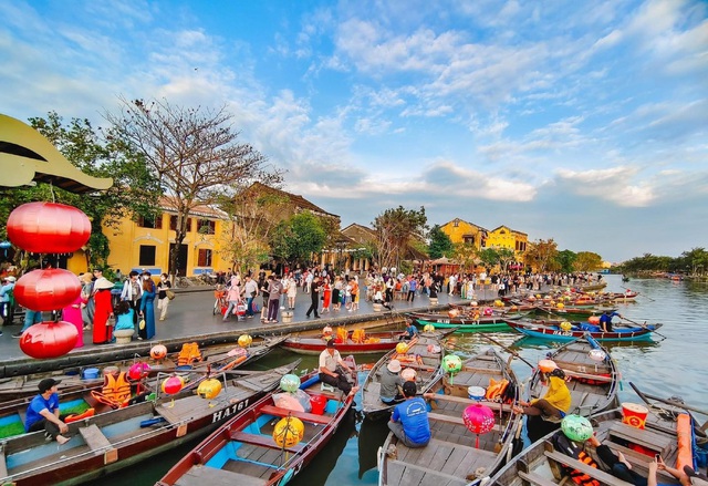 Không phải cao lầu, bánh mì kẹp, khách Tây nhận xét đây mới là món ăn ngon nhất của Hội An - Ảnh 2. Không phải cao lầu, bánh mì kẹp, khách Tây nhận xét đây mới là món ăn ngon nhất của Hội An - Ảnh 2.