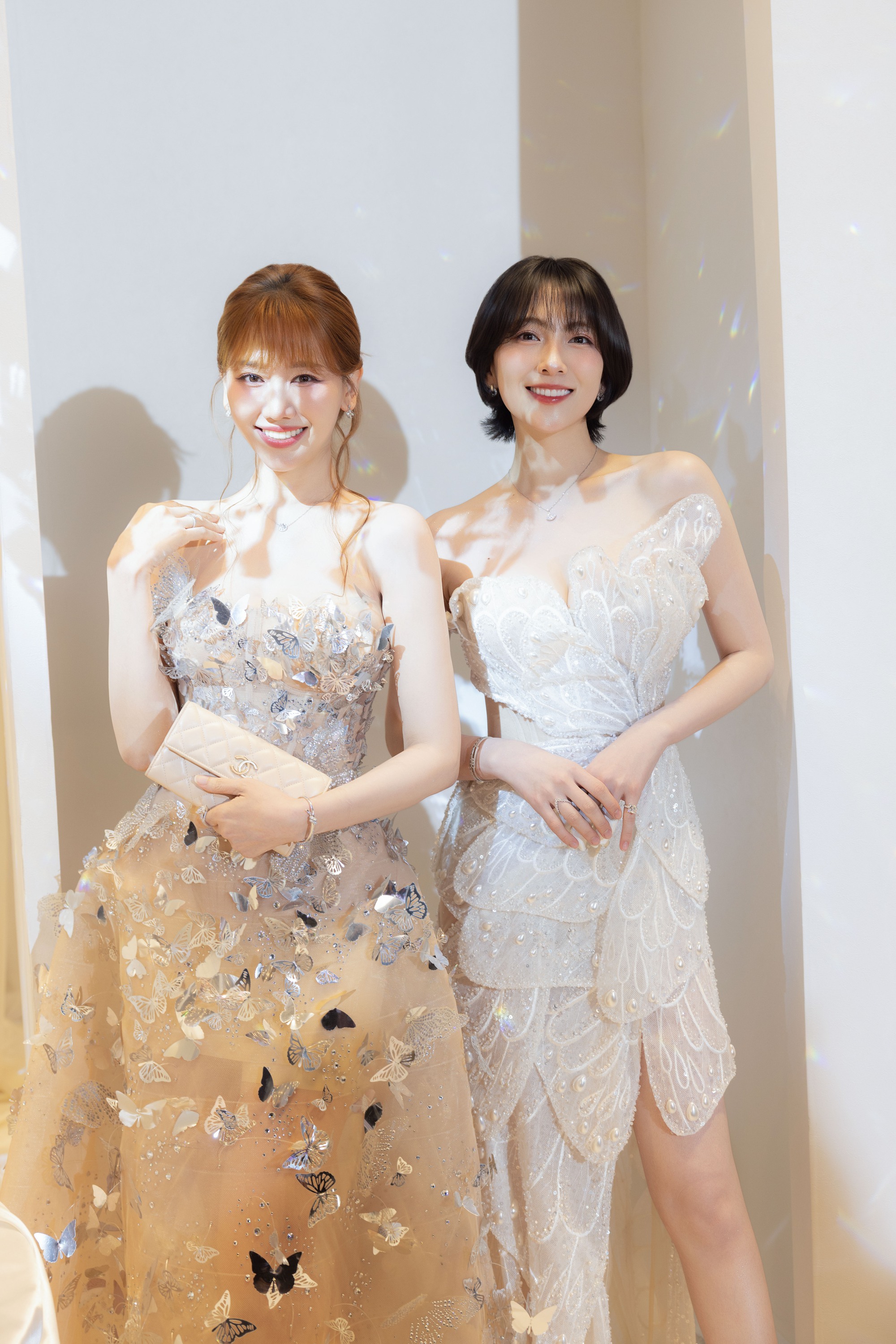Nhã Phương, Hari Won và dàn sao hội tụ tại show diễn mở màn Vietnam Couture Fashion Week - Ảnh 2. Nhã Phương, Hari Won và dàn sao hội tụ tại show diễn mở màn Vietnam Couture Fashion Week - Ảnh 2.
