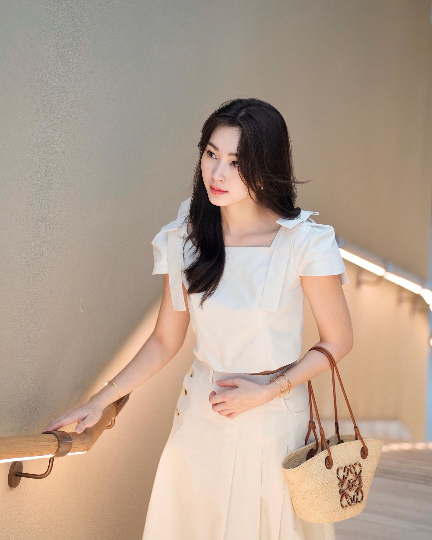 Phải công nhận mỹ nhân Việt mặc chân váy dài quá đẹp, chị em nên tham khảo để ngày càng sành điệu hơn - Ảnh 7. Phải công nhận mỹ nhân Việt mặc chân váy dài quá đẹp, chị em nên tham khảo để ngày càng sành điệu hơn - Ảnh 7.