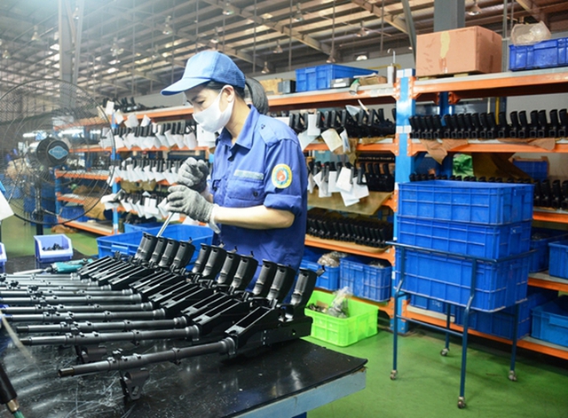 Chính thức: Một chức vụ ở Bộ Quốc Phòng, Bộ Công an nhận mức lương tối đa 234 triệu đồng/tháng - Ảnh 1. Chính thức: Một chức vụ ở Bộ Quốc Phòng, Bộ Công an nhận mức lương tối đa 234 triệu đồng/tháng - Ảnh 1.