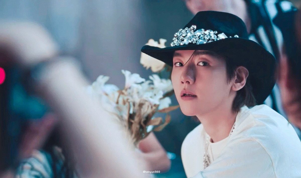 Sự hết thời của 1 ngôi sao: Idol “đỉnh lưu” nổi tiếng nhất thế hệ nay flop thảm, còn vướng ồn ào kiện tụng- Ảnh 11.