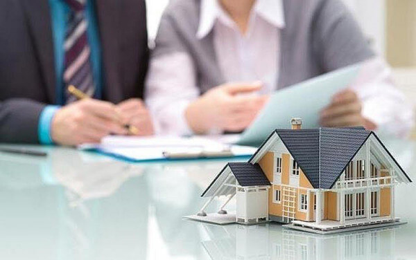 Tịch thu 4.600 tỷ đồng tiền mặt giấu trong tường, trần nhà của căn biệt thự thuộc sở hữu của 1 CEO công nghệ - Ảnh 1. Tịch thu 4.600 tỷ đồng tiền mặt giấu trong tường, trần nhà của căn biệt thự thuộc sở hữu của 1 CEO công nghệ - Ảnh 1.