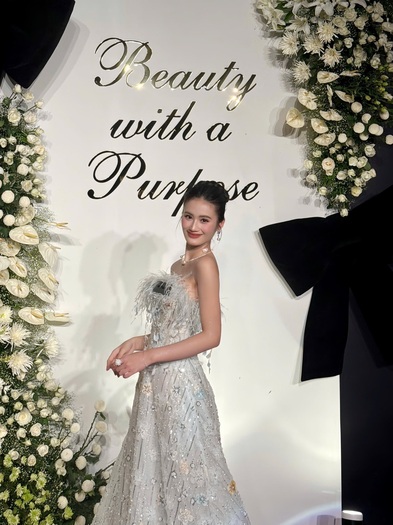 Hoa hậu Ý Nhi vào top 8 dự án nhân ái tại Miss World 2025 - Ảnh 1. Hoa hậu Ý Nhi vào top 8 dự án nhân ái tại Miss World 2025 - Ảnh 1.