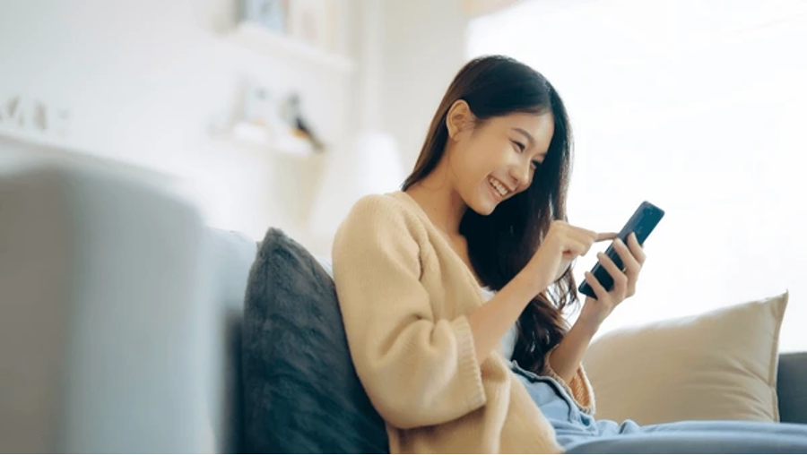 Người phụ nữ trúng độc đắc 3,2 tỷ đồng, cảnh sát thông báo: "Cô không không nhận được đồng nào, còn mất thêm 300 triệu" - Ảnh 1. Người phụ nữ trúng độc đắc 3,2 tỷ đồng, cảnh sát thông báo: "Cô không không nhận được đồng nào, còn mất thêm 300 triệu" - Ảnh 1.