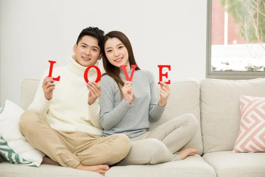 Lý do phụ nữ 'ngây ngô' thường hạnh phúc - Ảnh 1. Lý do phụ nữ 'ngây ngô' thường hạnh phúc - Ảnh 1.