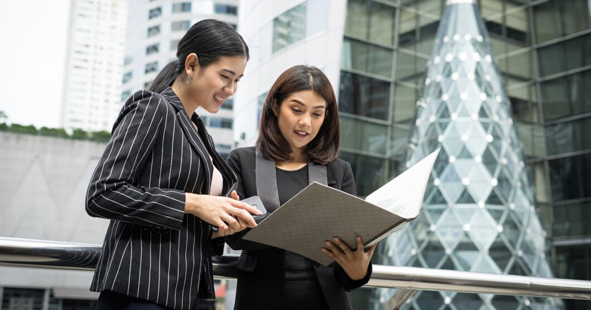 3 việc người trung niên nên làm ngoài giờ nếu muốn có thêm thu nhập mà không kiệt sức - Ảnh 1. 3 việc người trung niên nên làm ngoài giờ nếu muốn có thêm thu nhập mà không kiệt sức - Ảnh 1.