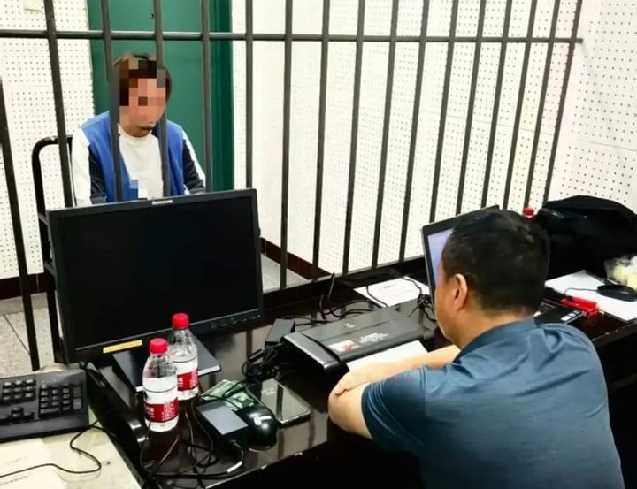 Thanh niên 'dại gái' lừa đảo 117 tỷ đồng nộp người yêu, bản thân sống nhờ bố mẹ - Ảnh 1. Thanh niên 'dại gái' lừa đảo 117 tỷ đồng nộp người yêu, bản thân sống nhờ bố mẹ - Ảnh 1.