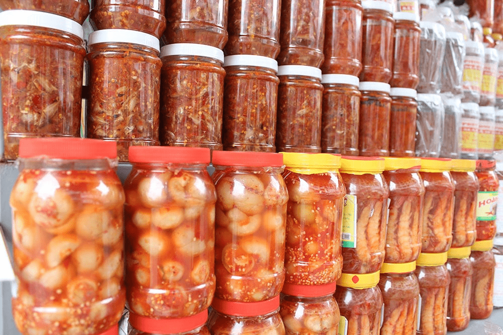 Mua gì ở Huế? 7 đặc sản mang hồn cố đô, ai nhận cũng gật gù “rất Huế” - Ảnh 4. Mua gì ở Huế? 7 đặc sản mang hồn cố đô, ai nhận cũng gật gù “rất Huế” - Ảnh 4.