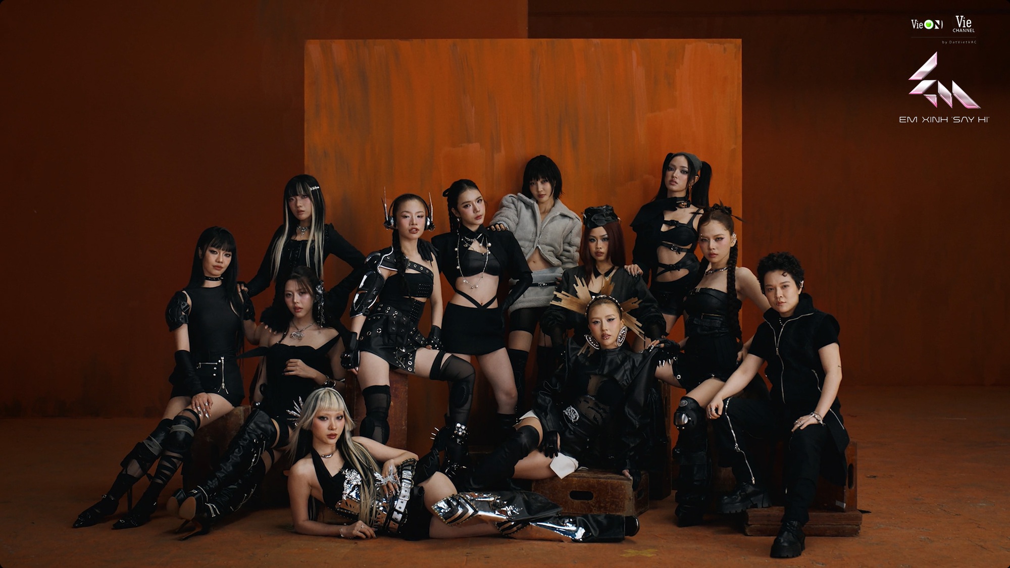 hinh-mv-theme-song-3-1748449207037-17484492072451892059589-1748452752965-1748452753239695610376.jpg