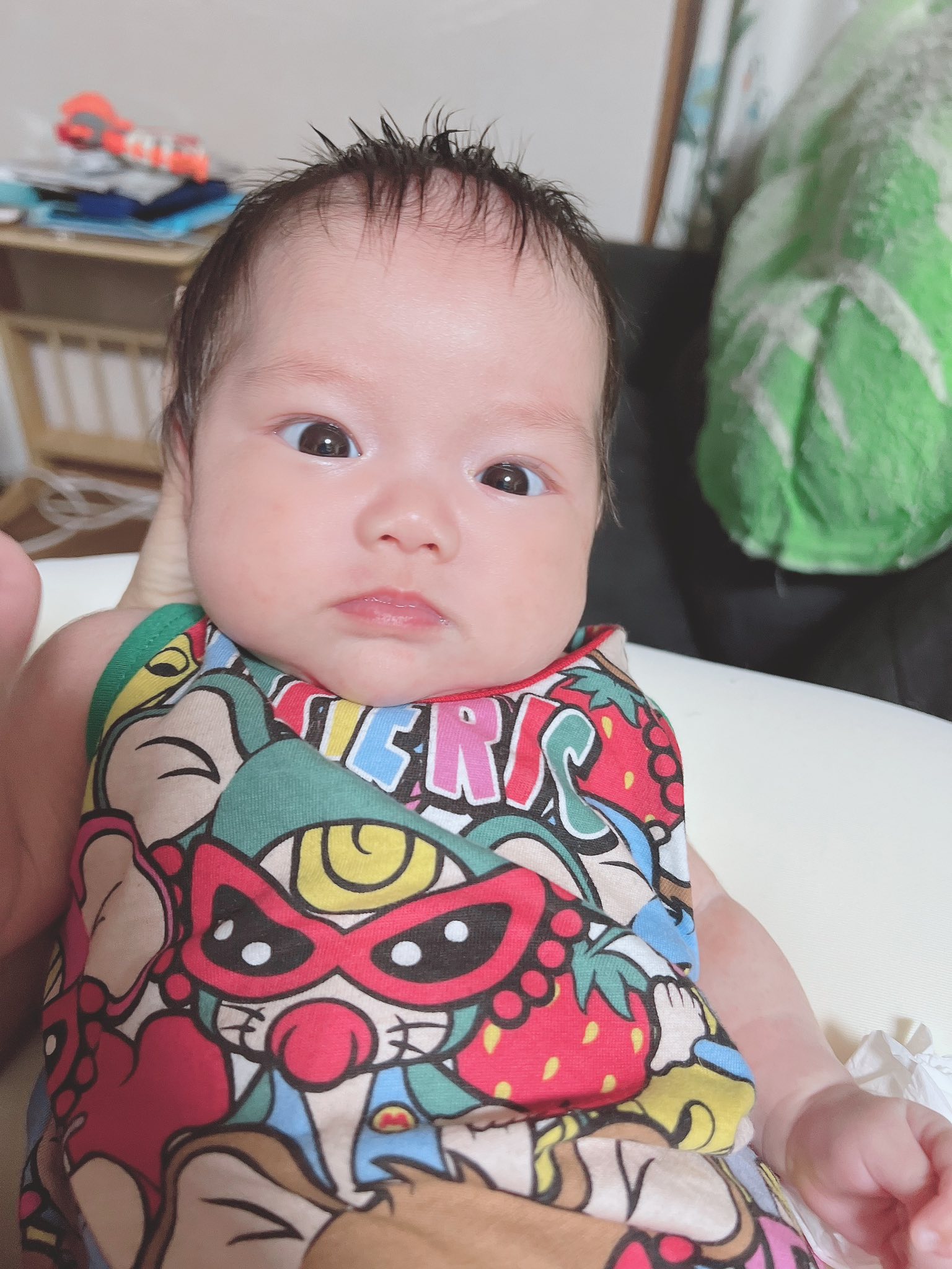 Quỳnh Trần JP đưa con gái mới sinh về thăm quê ngoại, hội bỉm sữa xuýt xoa vì bé giống hệt mẹ ở điểm này- Ảnh 4. Quỳnh Trần JP đưa con gái mới sinh về thăm quê ngoại, hội bỉm sữa xuýt xoa vì bé giống hệt mẹ ở điểm này- Ảnh 4.