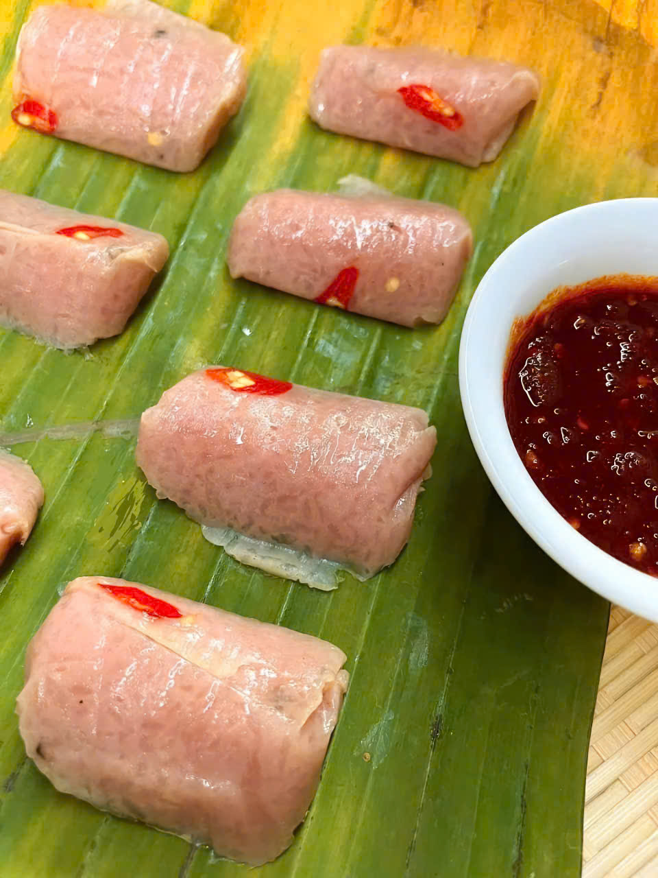 Mua gì ở Huế? 7 đặc sản mang hồn cố đô, ai nhận cũng gật gù “rất Huế” - Ảnh 3. Mua gì ở Huế? 7 đặc sản mang hồn cố đô, ai nhận cũng gật gù “rất Huế” - Ảnh 3.