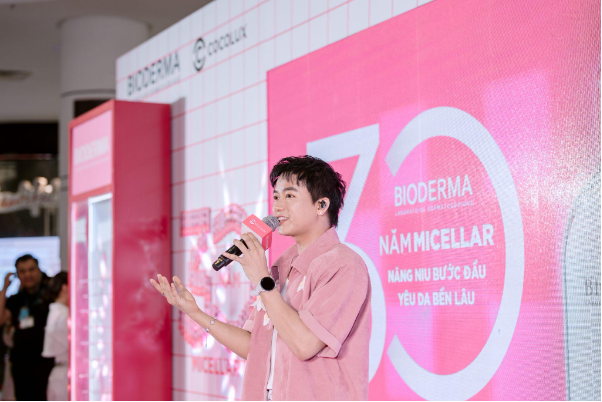 Bioderma x Cocolux: Cùng Bùi Công Nam trải nghiệm làm đẹp đậm chất Gen Z tại sân khấu Mê-Cellar Studio, Hà Nội - Ảnh 2. Bioderma x Cocolux: Cùng Bùi Công Nam trải nghiệm làm đẹp đậm chất Gen Z tại sân khấu Mê-Cellar Studio, Hà Nội - Ảnh 2.