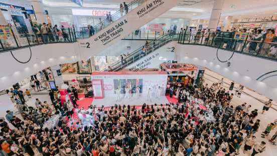 Bioderma x Cocolux: Cùng Bùi Công Nam trải nghiệm làm đẹp đậm chất Gen Z tại sân khấu Mê-Cellar Studio, Hà Nội - Ảnh 4. Bioderma x Cocolux: Cùng Bùi Công Nam trải nghiệm làm đẹp đậm chất Gen Z tại sân khấu Mê-Cellar Studio, Hà Nội - Ảnh 4.