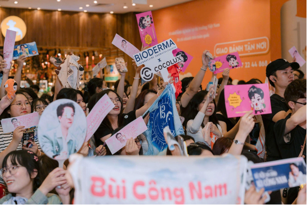 Bioderma x Cocolux: Cùng Bùi Công Nam trải nghiệm làm đẹp đậm chất Gen Z tại sân khấu Mê-Cellar Studio, Hà Nội - Ảnh 5. Bioderma x Cocolux: Cùng Bùi Công Nam trải nghiệm làm đẹp đậm chất Gen Z tại sân khấu Mê-Cellar Studio, Hà Nội - Ảnh 5.