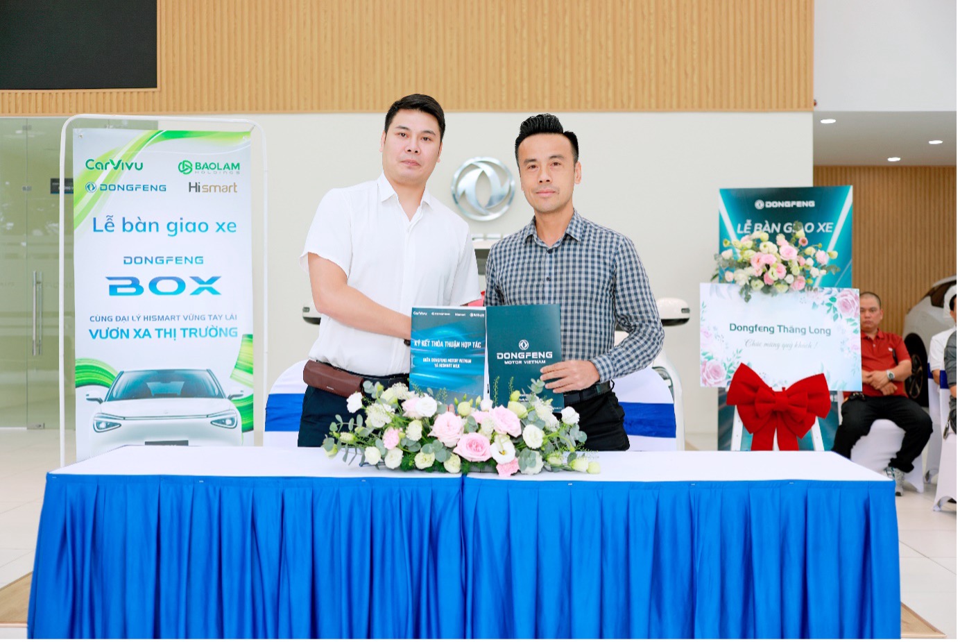 Hismart trao tặng xe điện Dongfeng Box cho đại lý: Kết nối thương hiệu, gắn bó cộng đồng - Ảnh 4. Hismart trao tặng xe điện Dongfeng Box cho đại lý: Kết nối thương hiệu, gắn bó cộng đồng - Ảnh 4.