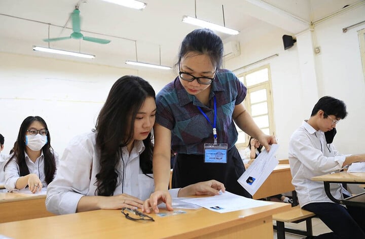 6 điểm mới thi tốt nghiệp THPT 2025, thí sinh đặc biệt lưu ý để tránh trượt oan - Ảnh 1. 6 điểm mới thi tốt nghiệp THPT 2025, thí sinh đặc biệt lưu ý để tránh trượt oan - Ảnh 1.
