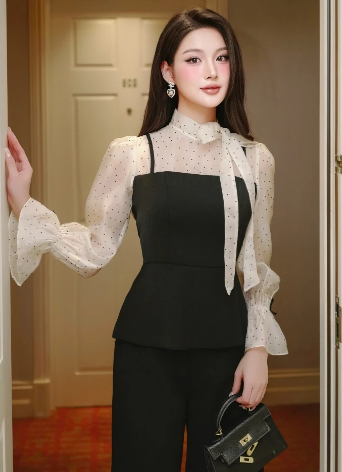 Hết Hà Tăng, tới dàn &quot;dâu hào môn&quot; nhiệt tình diện kiểu đồ không bao giờ lỗi mốt - Ảnh 6.