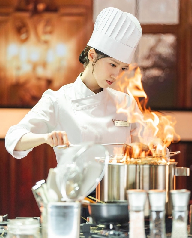 Màn ảnh Hàn lại có siêu phẩm ngôn tình hay chấn động: Nhan sắc nữ chính xứng tầm huyền thoại, ngắm 18 năm không chán - Ảnh 2. Màn ảnh Hàn lại có siêu phẩm ngôn tình hay chấn động: Nhan sắc nữ chính xứng tầm huyền thoại, ngắm 18 năm không chán - Ảnh 2.