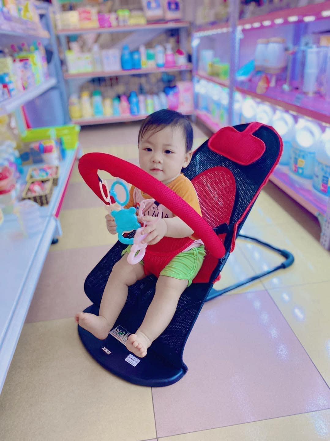 Chiếc ghế đỏ Chiếc ghế đỏ