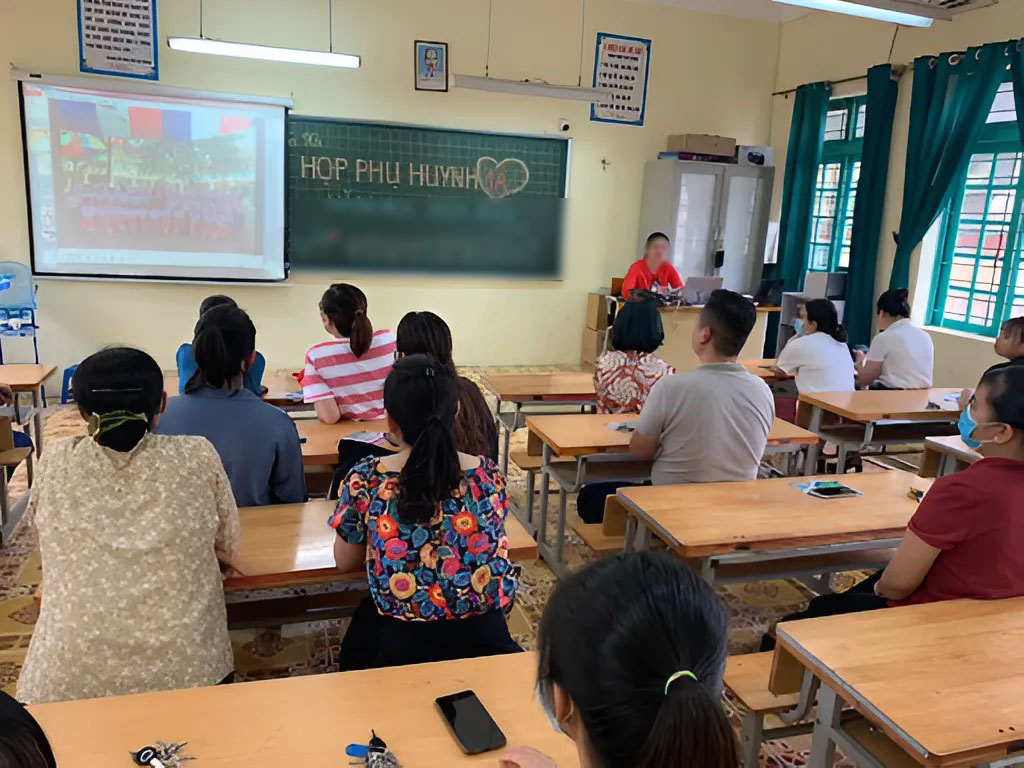 Tôi sốc vì cả tá bài ẩn danh sau họp phụ huynh: Chuyện nhỏ không hỏi thẳng, lại ôm bụng tức rồi &quot;âm thầm&quot; đăng lên mạng! - Ảnh 1.