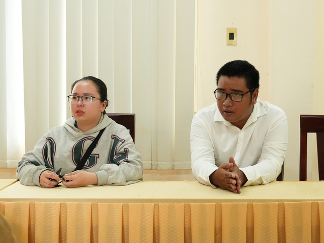 Mua 'bùa yêu' qua mạng: Tiền càng tiêu, người yêu càng không thấy - Ảnh 1.